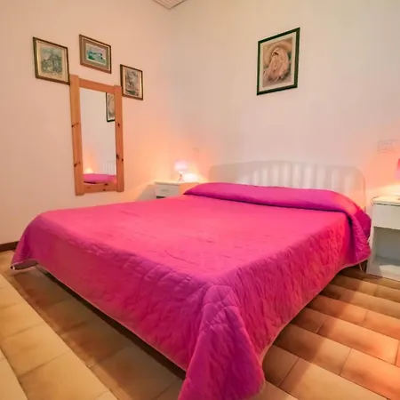 Nettes In Mit Privatem Garten Casa vacanze *