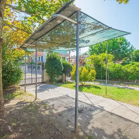 Nettes In Mit Privatem Garten Casa vacanze *